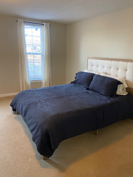 Building Photo - 319 Portz Ave