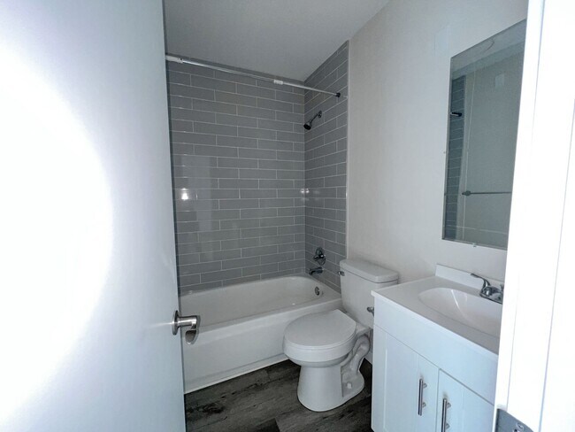 Building Photo - A591