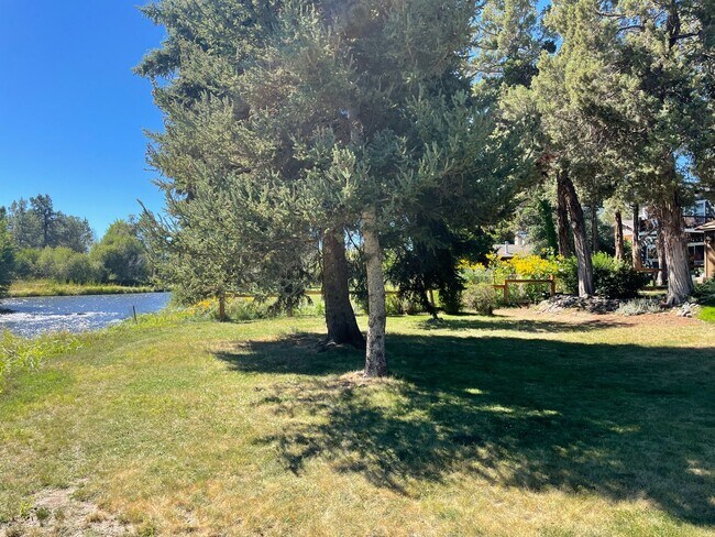 Building Photo - Deschutes Riverfront Home in Tumalo | 3 Bed + Office | Landscaping Included
