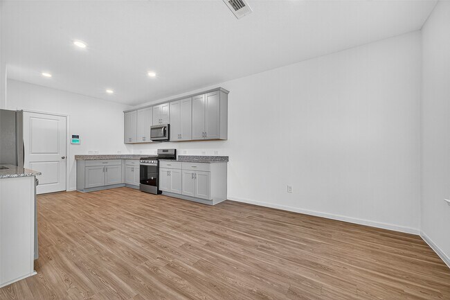 Building Photo - 1028 Laguna Cv Dr