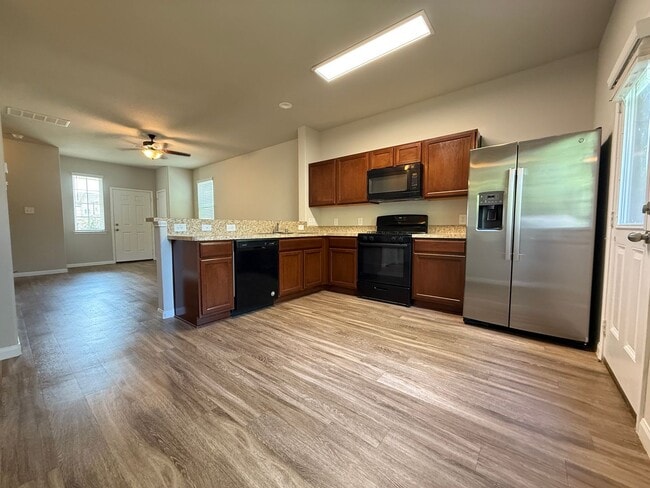 Building Photo - Charming 4-Bedroom Home with Game Room & P...