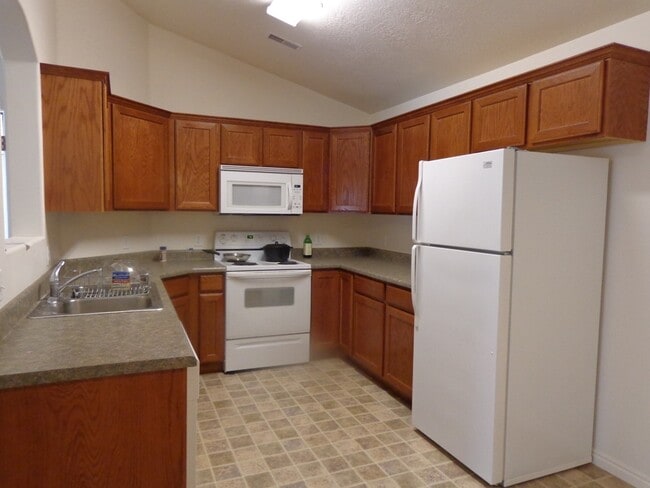 Primary Photo - Beautiful Richfield Condominium