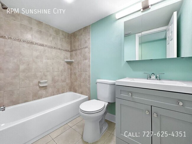 Building Photo - 1106 Pass a Grille Way