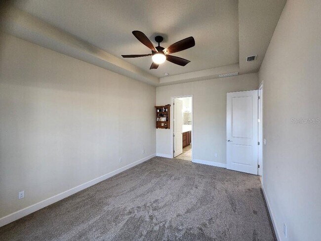 Building Photo - Beautiful Port Orange 4 Bedroom 2 Bathroom Pool Home