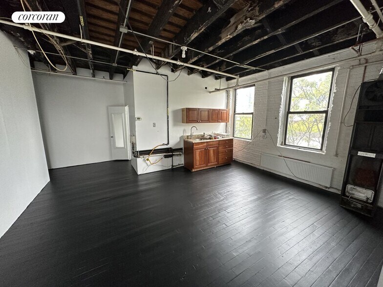 Building Photo - 125 Green St