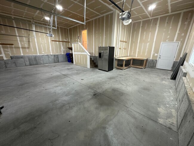 Building Photo - 3791 N Wyatt Earp Ave
