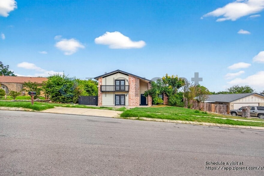 Building Photo - 1218 Billings Dr