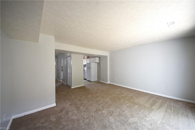 Building Photo - 313 Gaylor Ln
