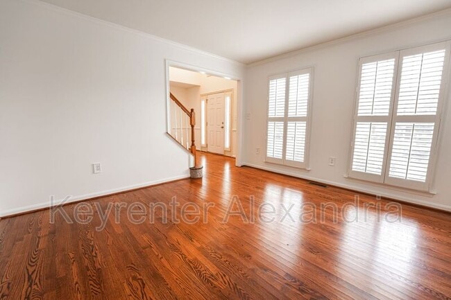 Building Photo - 20 Boulder Dr