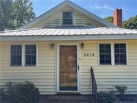 Building Photo - 3012 Cedar Creek Rd