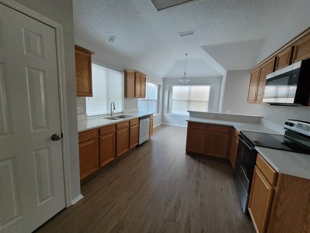 Building Photo - 4609 Parkview Ln