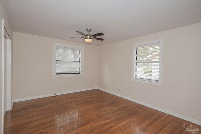 Building Photo - 6314 White Oak Dr