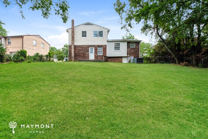 Building Photo - 324 Eulala Cir