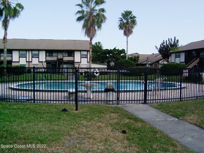 Building Photo - 145 Cambridge Ln
