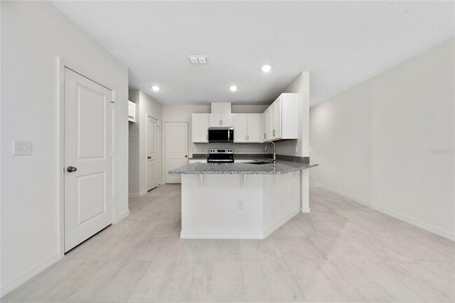 Building Photo - 2810 Raindrop Run St