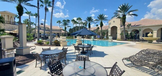 Building Photo - 3712 Greencrest Ct