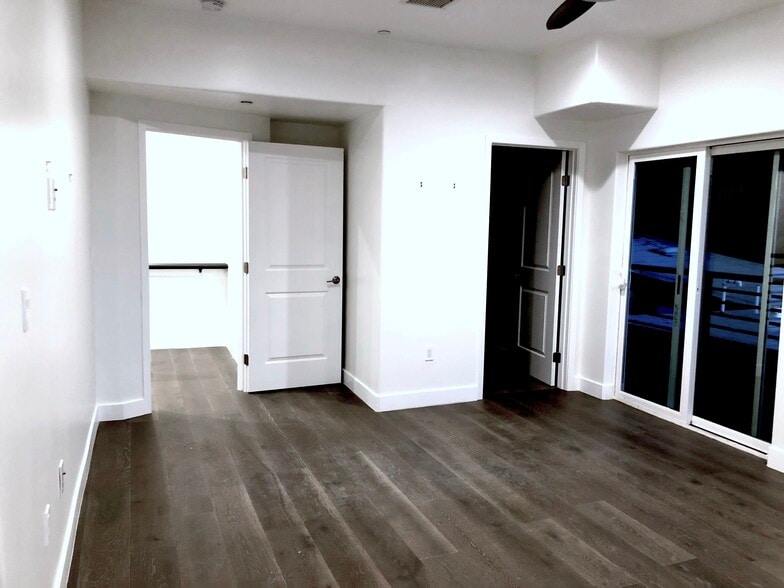 Building Photo - 2154 Fargo St