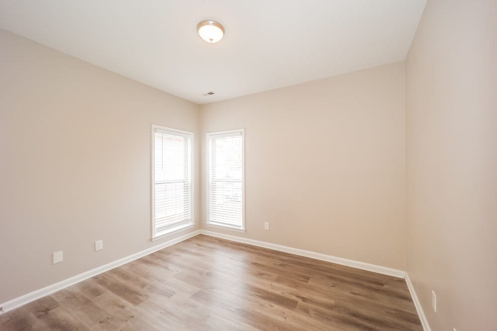 Building Photo - 54 Cottage Ln