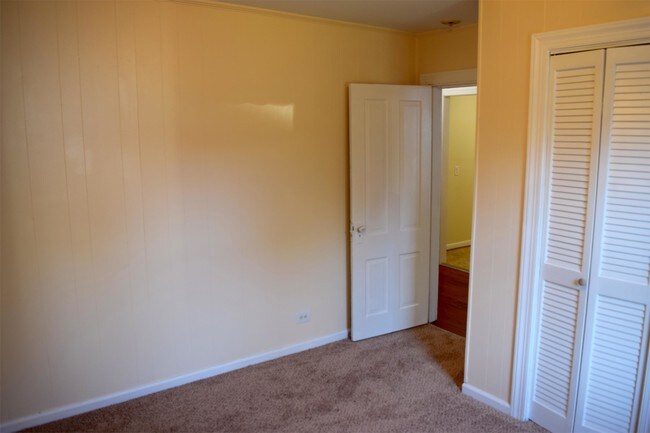 Building Photo - 505 Pocahontas St