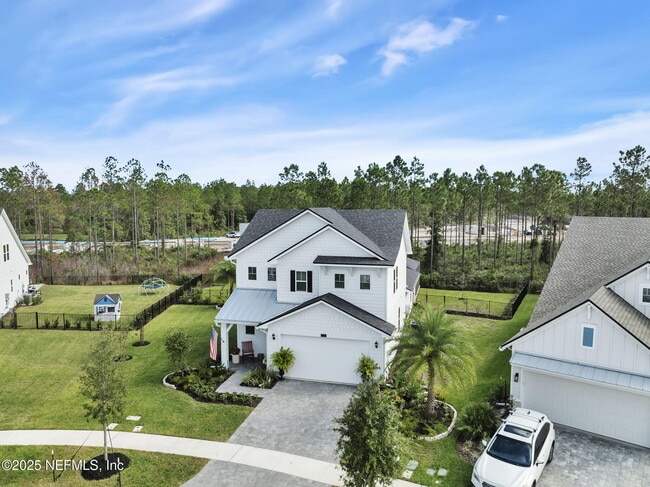 Building Photo - 299 Blue Hampton Dr