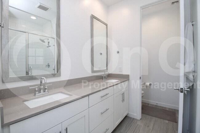 Building Photo - 8908 W Bethany Heights Dr