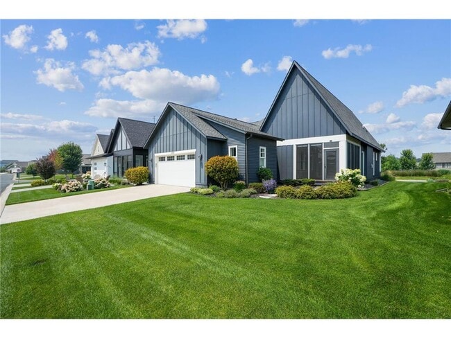 Building Photo - 11433 Wildflower Dr