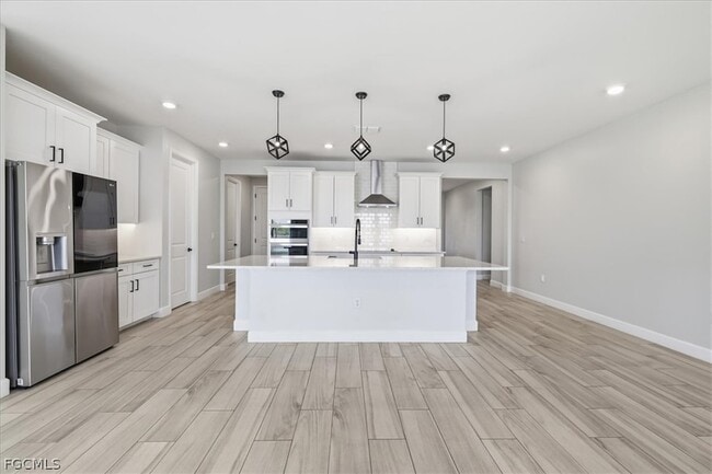 Building Photo - 2038 Grove Dr