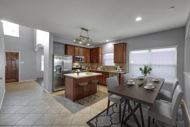 Building Photo - 30327 Deleon Fields Dr