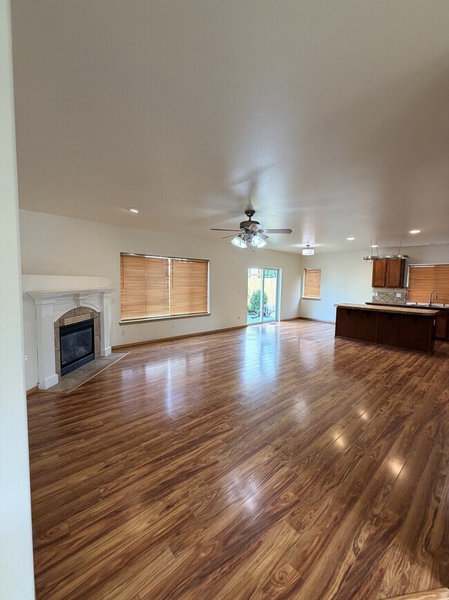 Building Photo - 7611 197th St Ct E