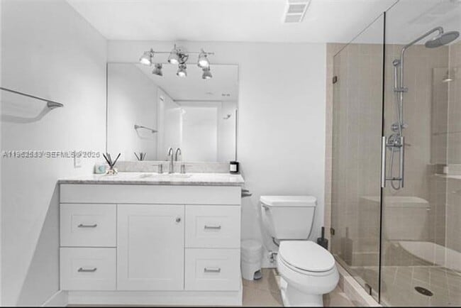 Building Photo - 1000 W Island Blvd