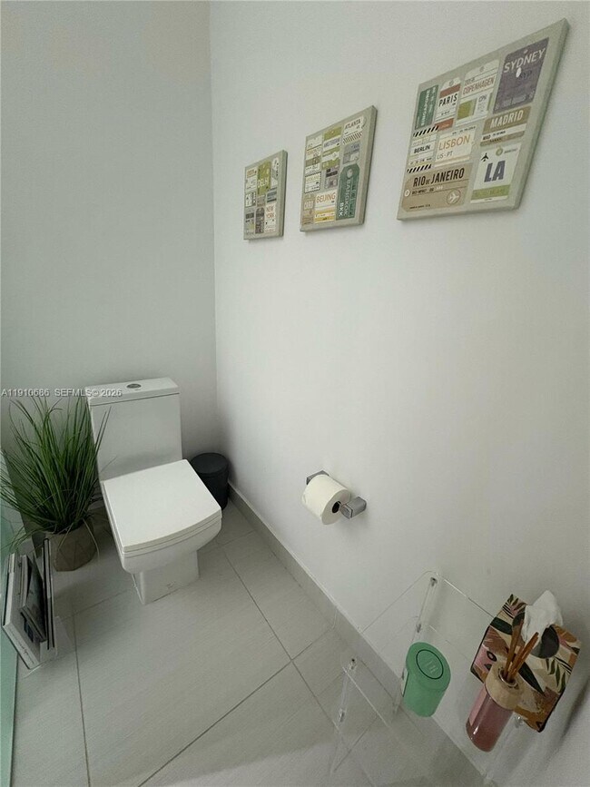 Building Photo - 10265 NW 63rd Terrace