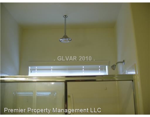 Building Photo - 3 br, 2.5 bath House - 139 Tilbury Ave*