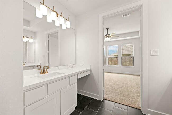 Building Photo - 801 Laguna Grn Ln
