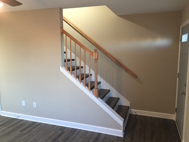 Building Photo - 1750 Bowling Green Rd