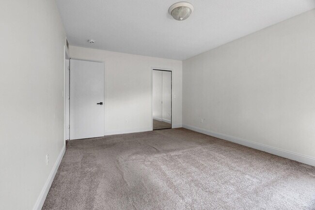 Building Photo - 2592 Eagles Cir