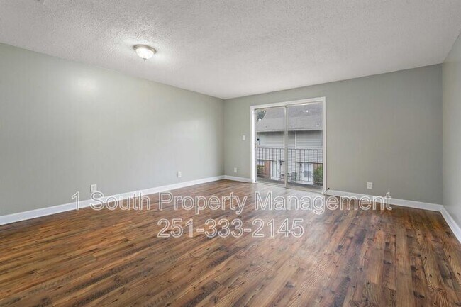 Building Photo - 6527 Old Shell Rd