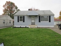 Building Photo - 820 Lincoln Ave SE