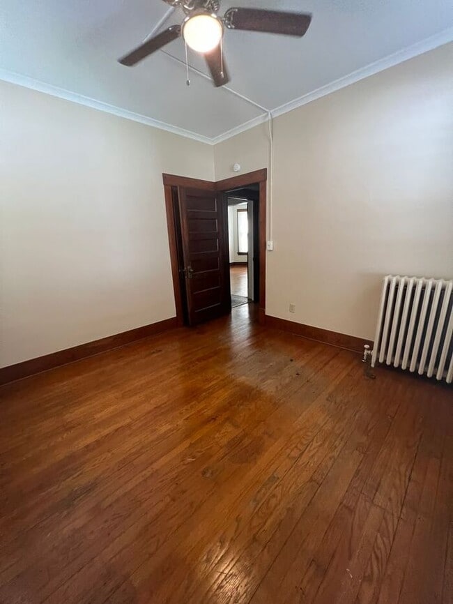 Building Photo - 2224 Iowa St