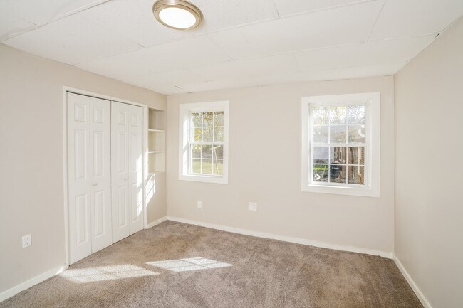 Building Photo - 820 Penn St