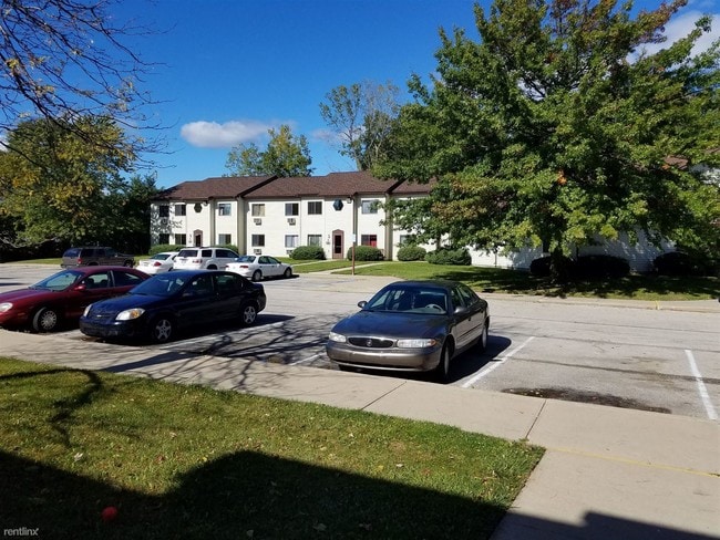 Building Photo - 9823 Slee Rd
