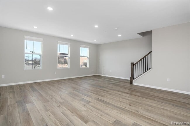 Building Photo - 43173 Atwood Ave