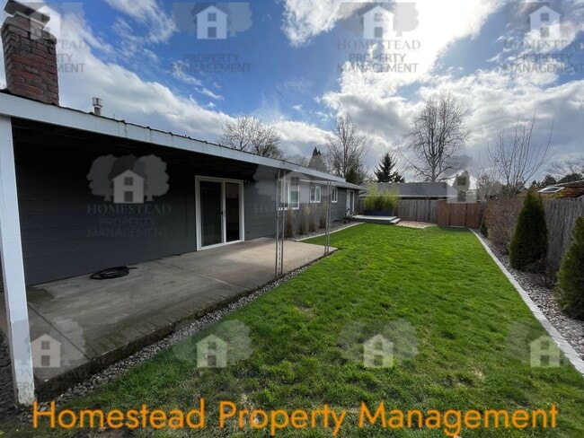 Building Photo - OUTSTANDING KEIZER LOCATION!