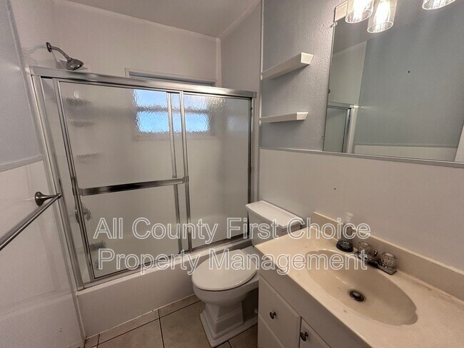 Building Photo - 6801 29th Terrace N