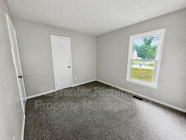 Building Photo - 6422 Wedgewood Rd