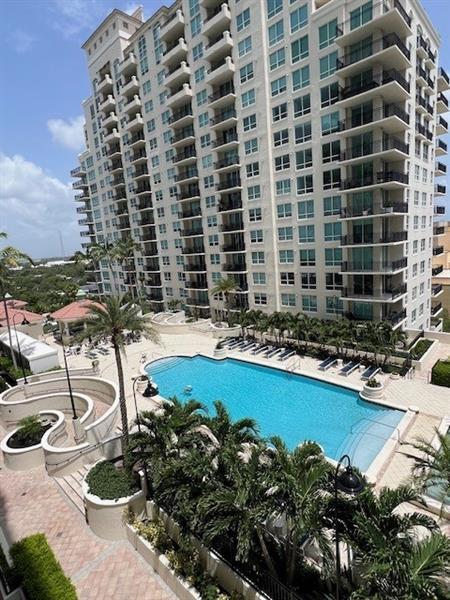 Building Photo - 600 W Las Olas Blvd