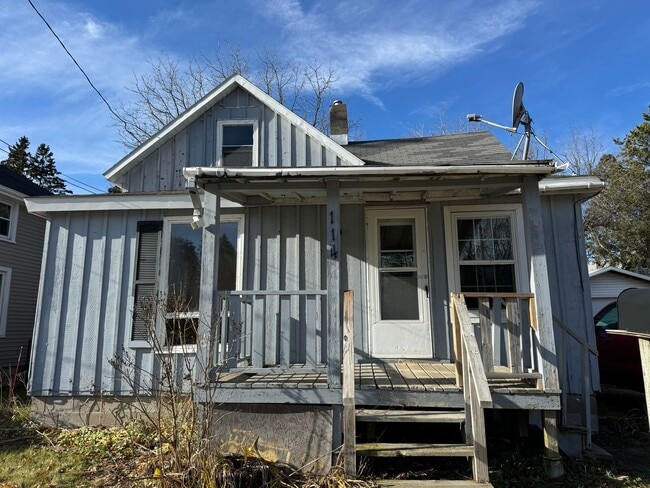 Building Photo - 3 Bed 2 Bath Single Family Home in Antigo