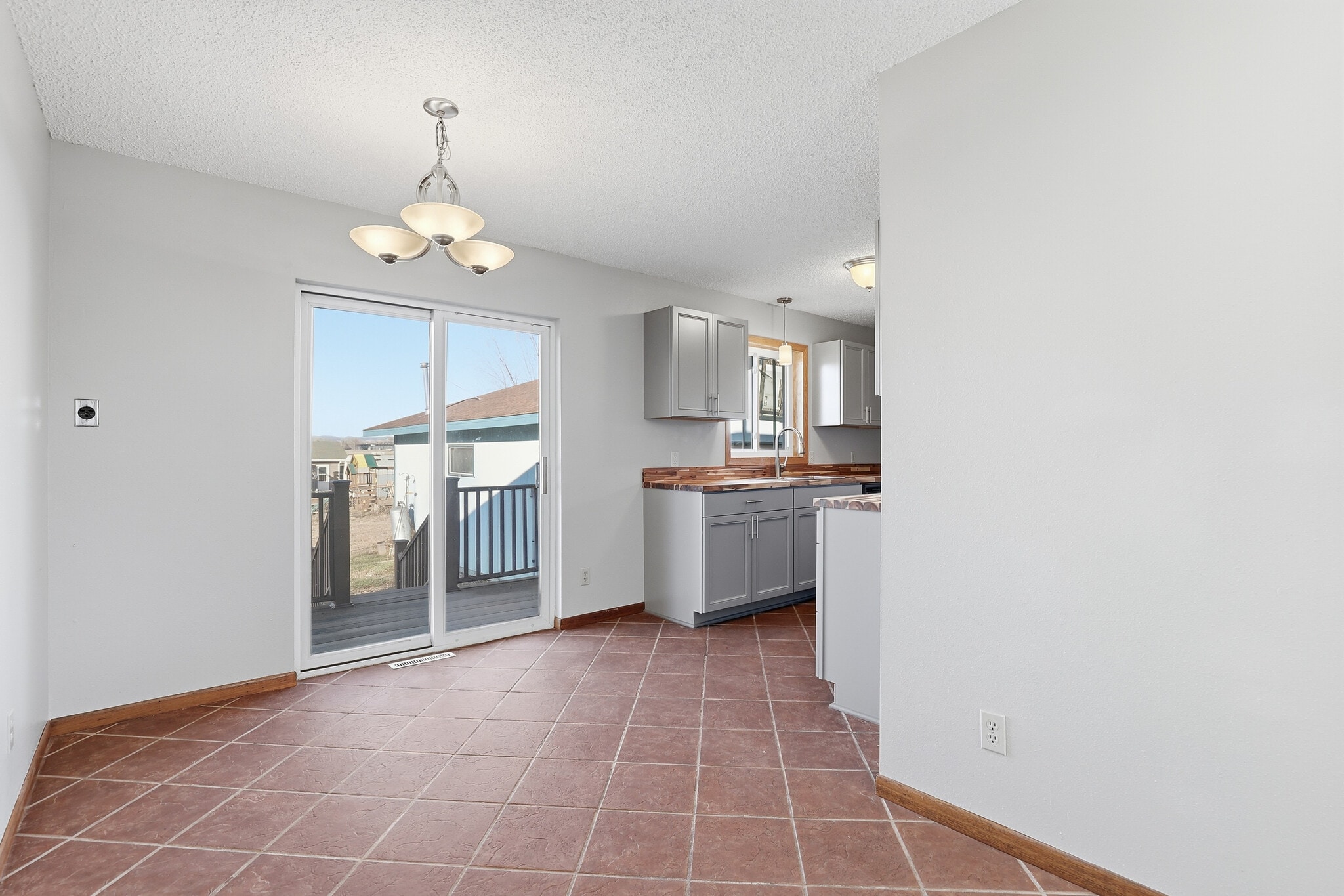 Building Photo - 1731 Sharp Dr