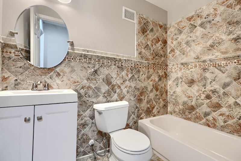 Building Photo - 2514 Jefferson St