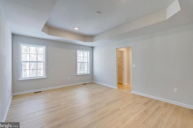 Building Photo - 10810 Meridian Hill Way