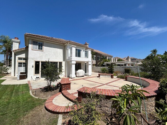 Building Photo - 8132 E Hillsdale Dr